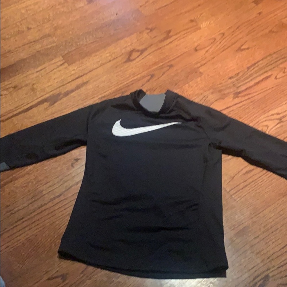 Nike Sri-fit long sleeve warm shirt
